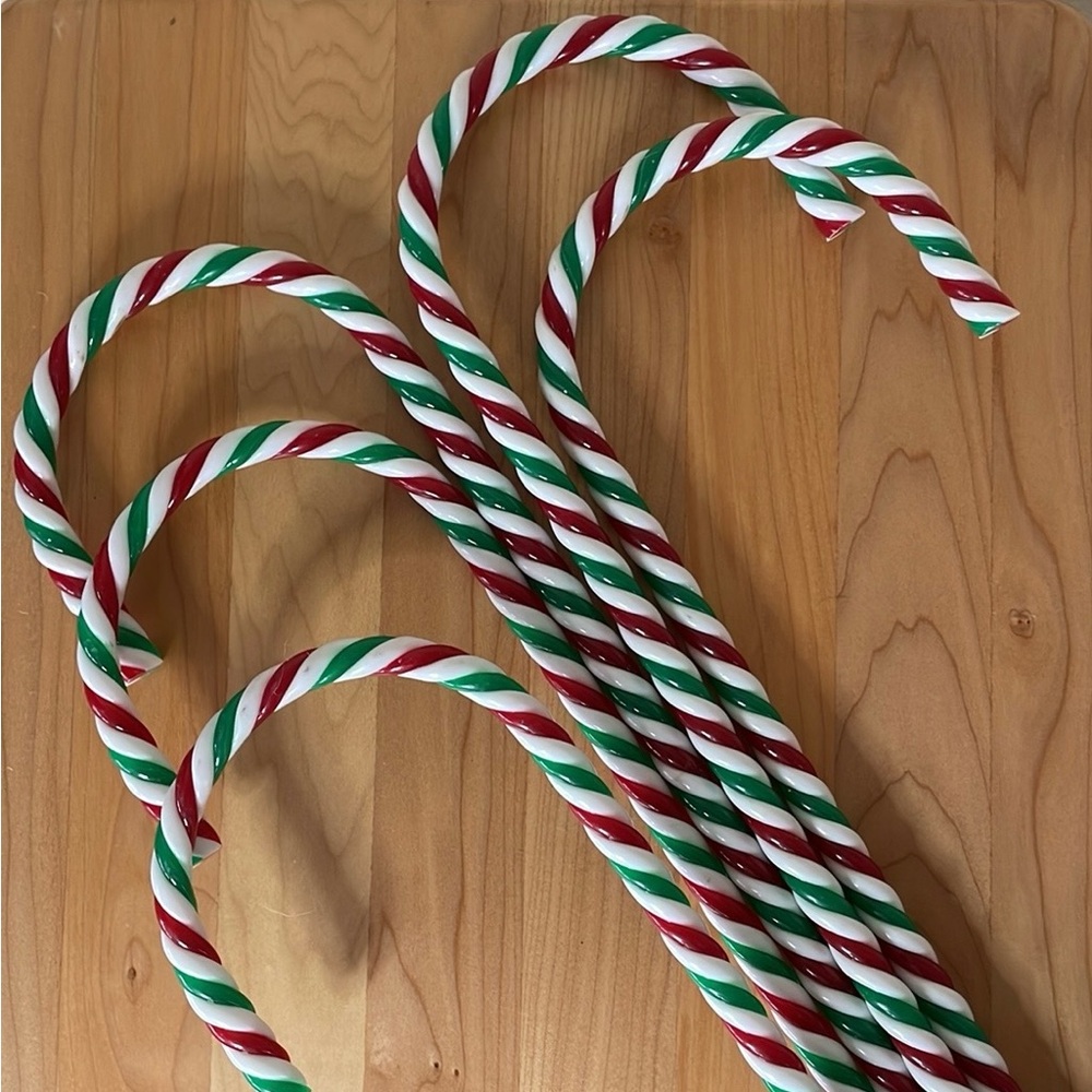 Vintage Iconic Candy Canes (Qty 5) Plastic Christmas Holiday Decor for Walkways